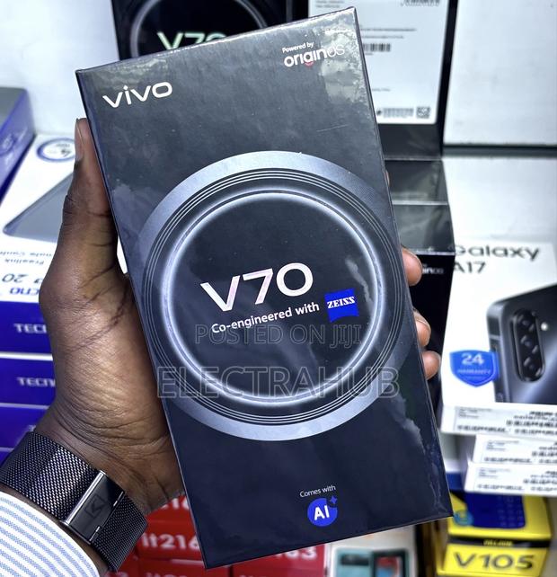 New Vivo V70 256 GB Blue - main view