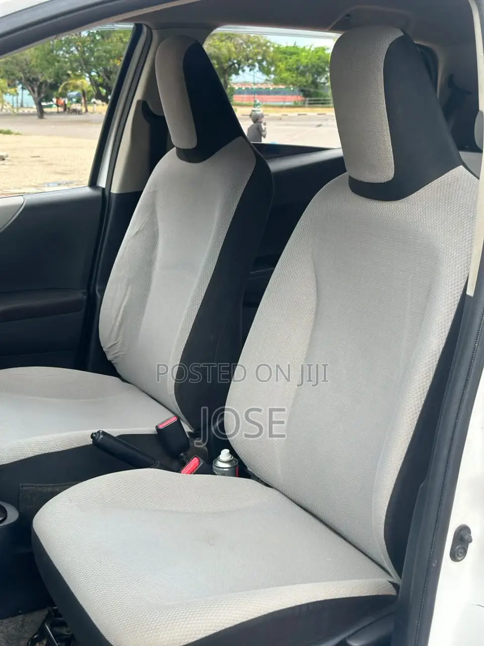 Toyota Vitz 2013 White