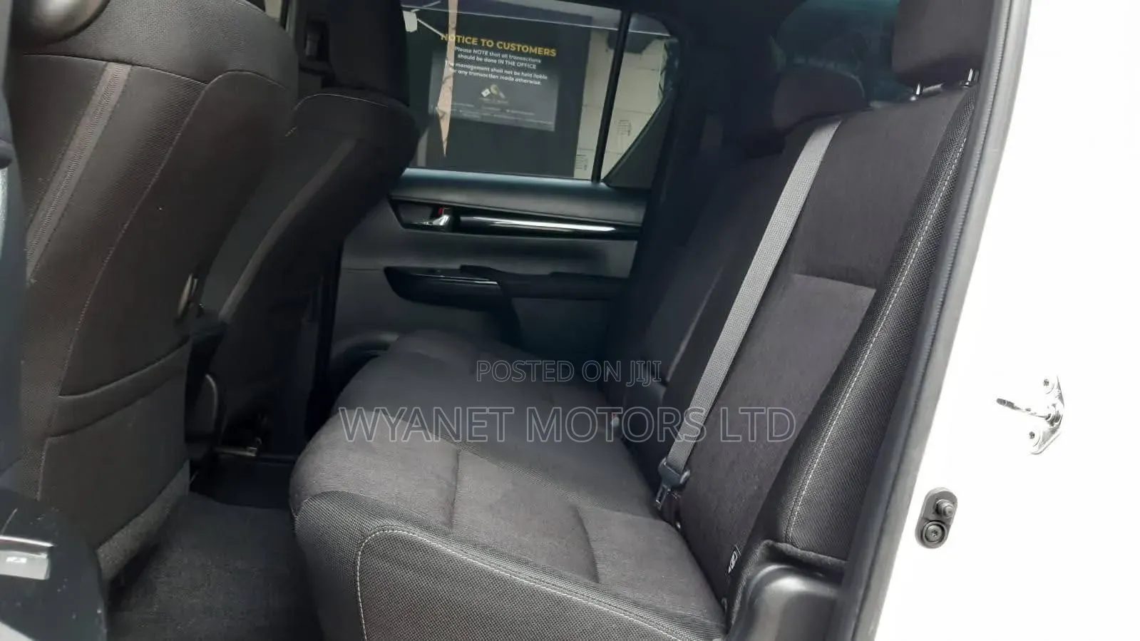 Toyota Hilux Revo Double Cab Deisel 2.4 AWD 2019 White