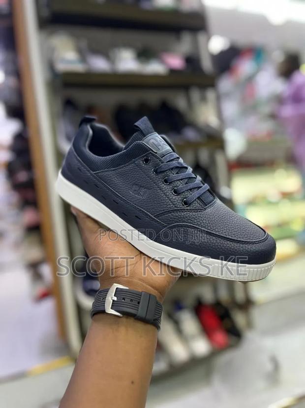 Caterpillar Quality Men Casuals - thumbnail 4