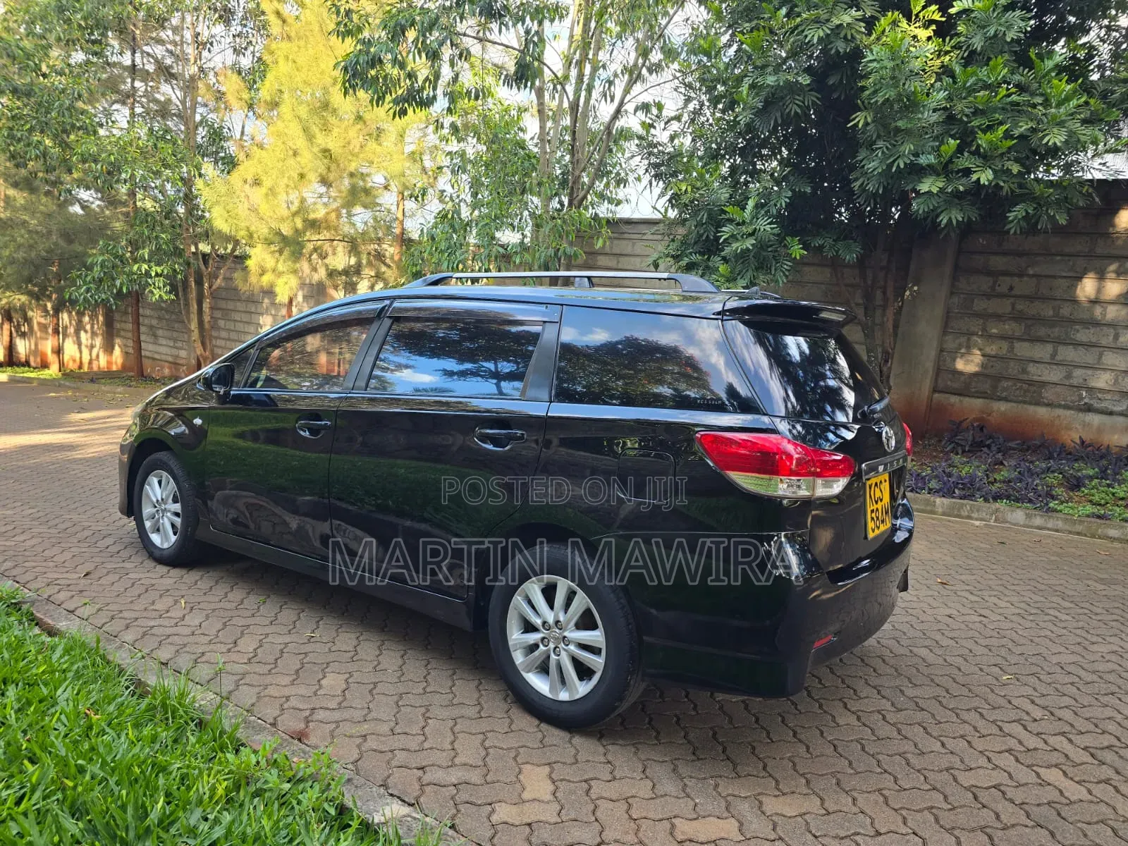 Toyota Wish 2011 Black
