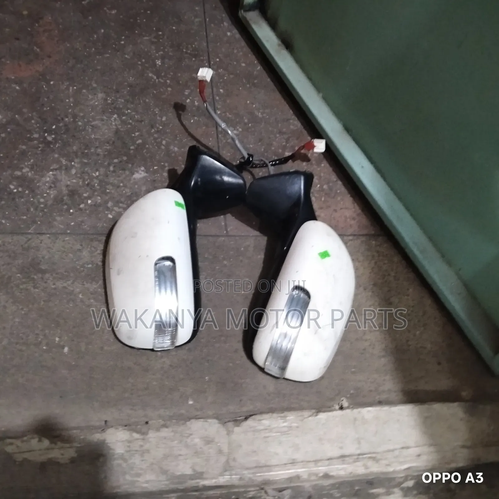 Toyota Auris Model 2008/2010 Power Side Mirror With Blinker, Ex Japan