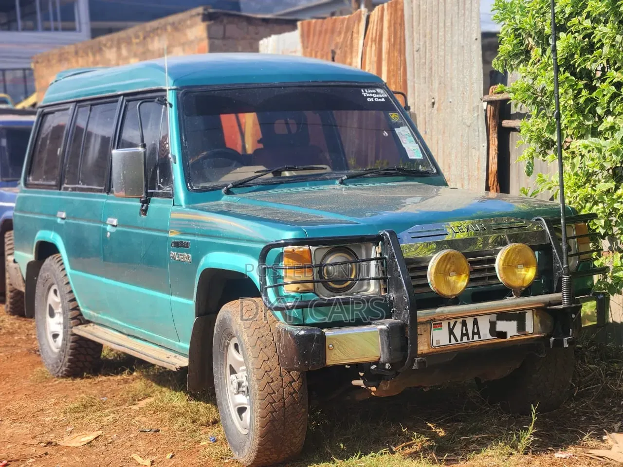 Mitsubishi Pajero 2001 Green