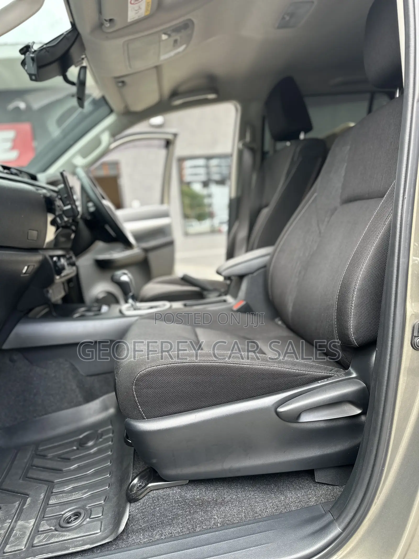 Toyota Hilux Revo Double Cab Deisel 2.4 RWD 2022 Gold