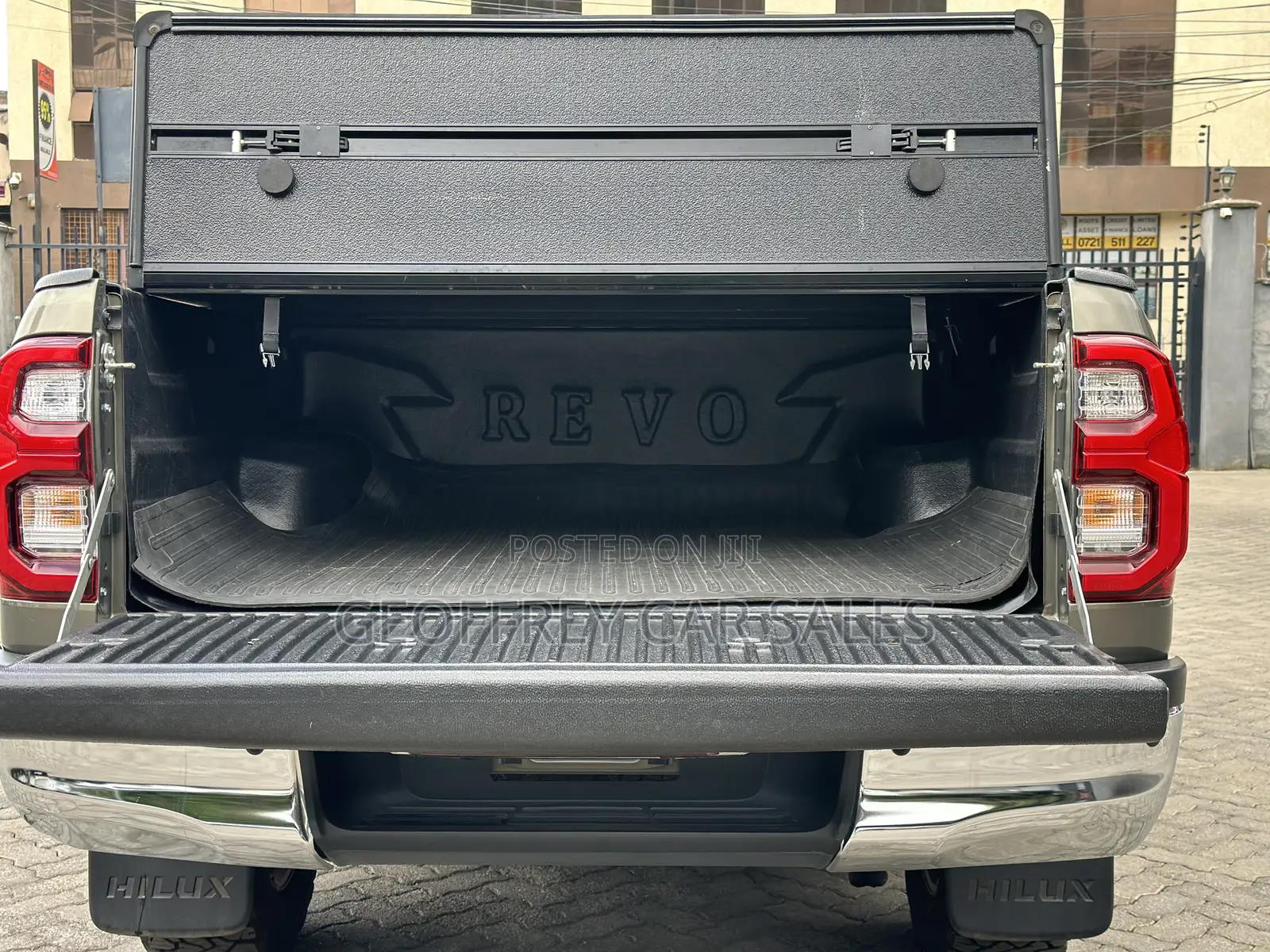 Toyota Hilux Revo Double Cab Deisel 2.4 RWD 2022 Gold