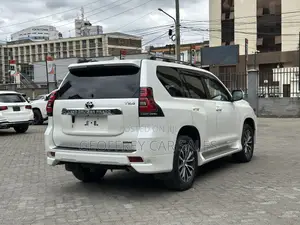 Toyota Land Cruiser Prado 2.8 2020 White