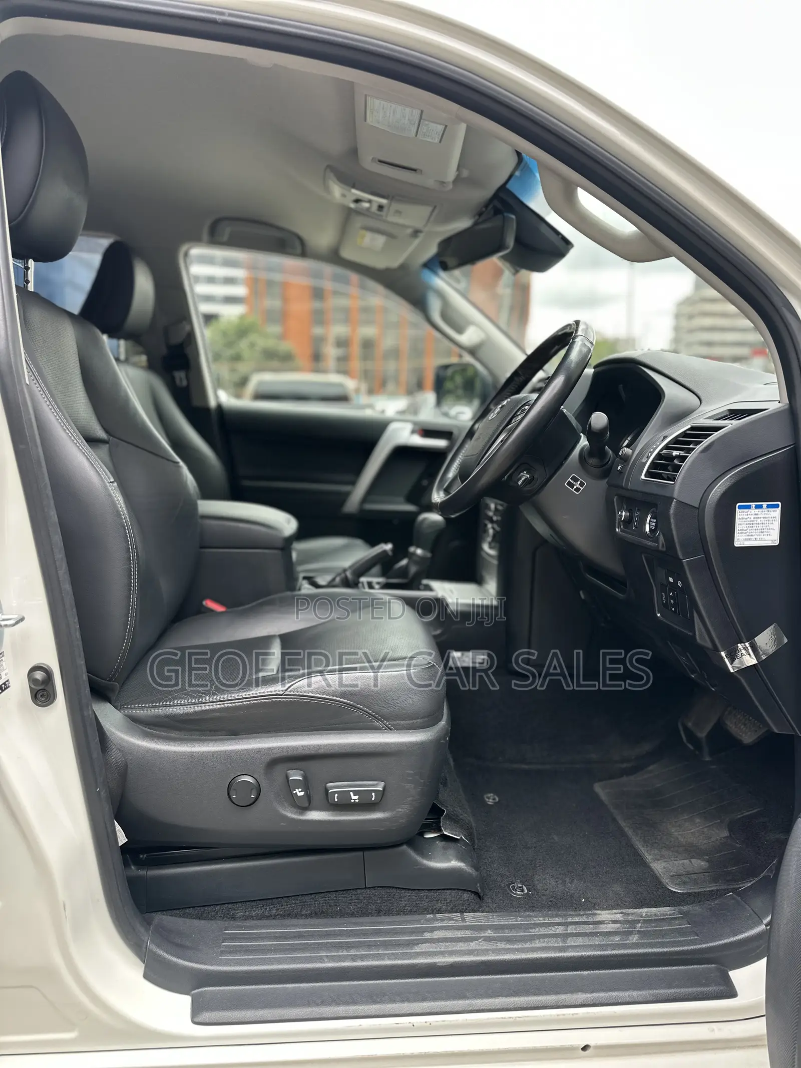 Toyota Land Cruiser Prado 2.8 2020 White