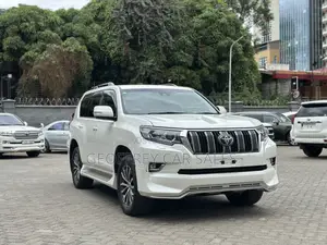 Toyota Land Cruiser Prado 2.8 2020 White