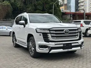Toyota Land Cruiser 3.5 Petrol 4WD 2022 White