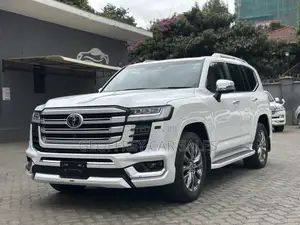 Toyota Land Cruiser 3.5 Petrol 4WD 2022 White