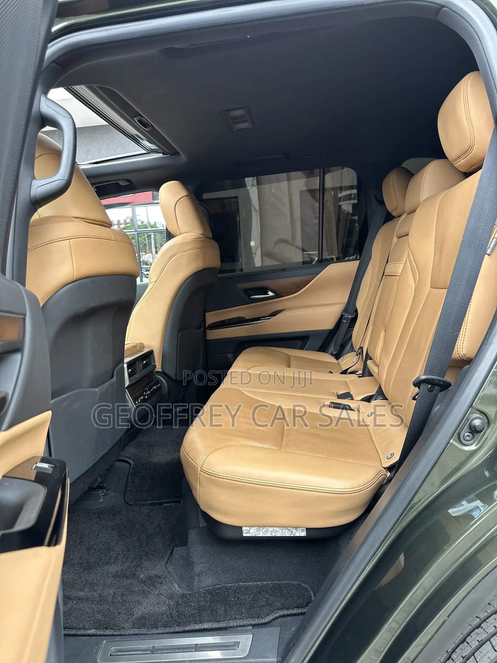 Lexus LX 600 2022 Green