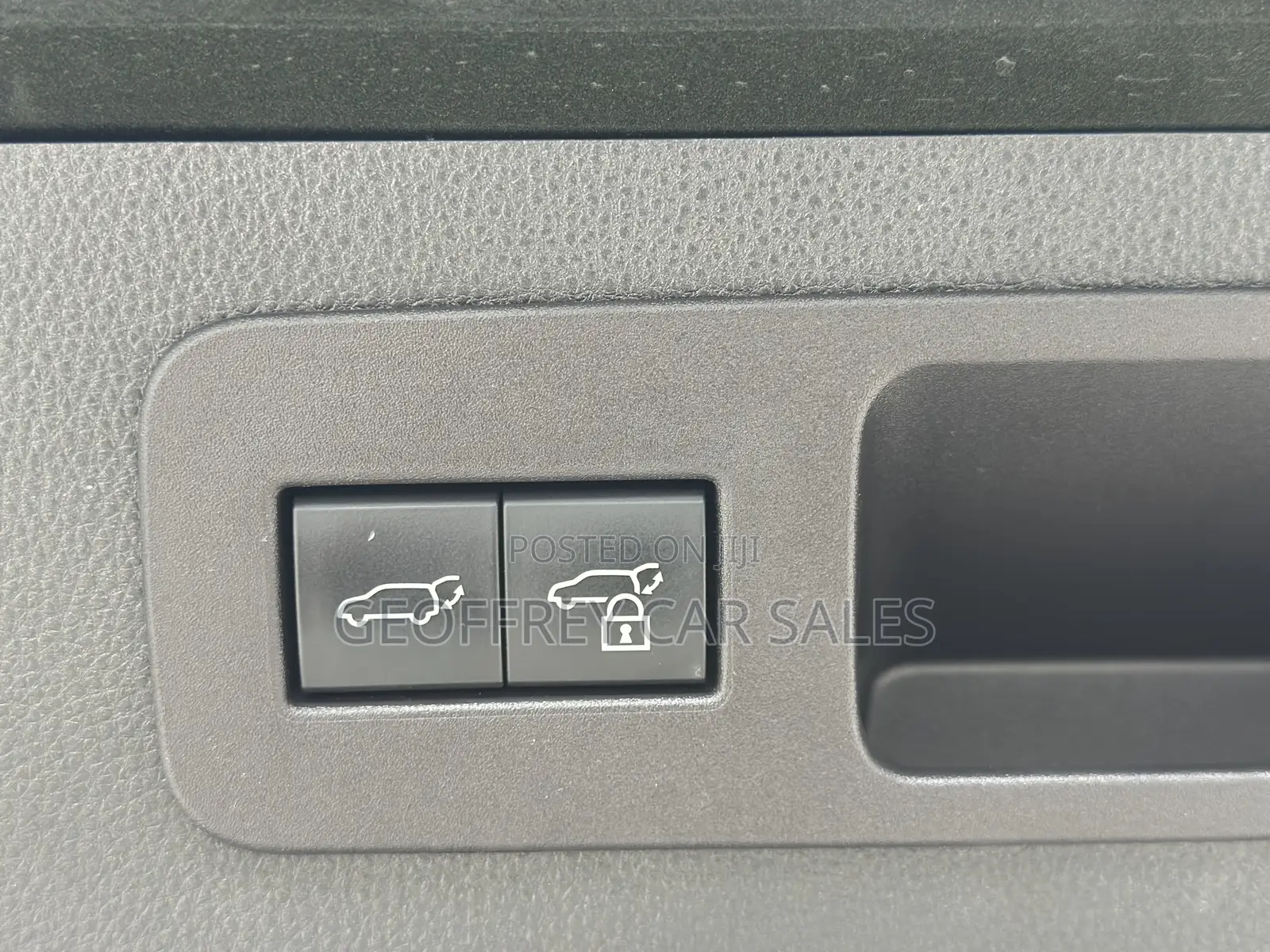 Lexus LX 600 2022 Green