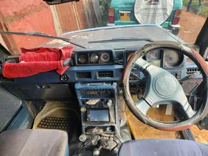 Mitsubishi Pajero 2001 Blue