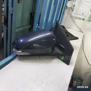 Toyota Auris Model 2012/2013 Power Side Mirror With Blinker, Ex Japan