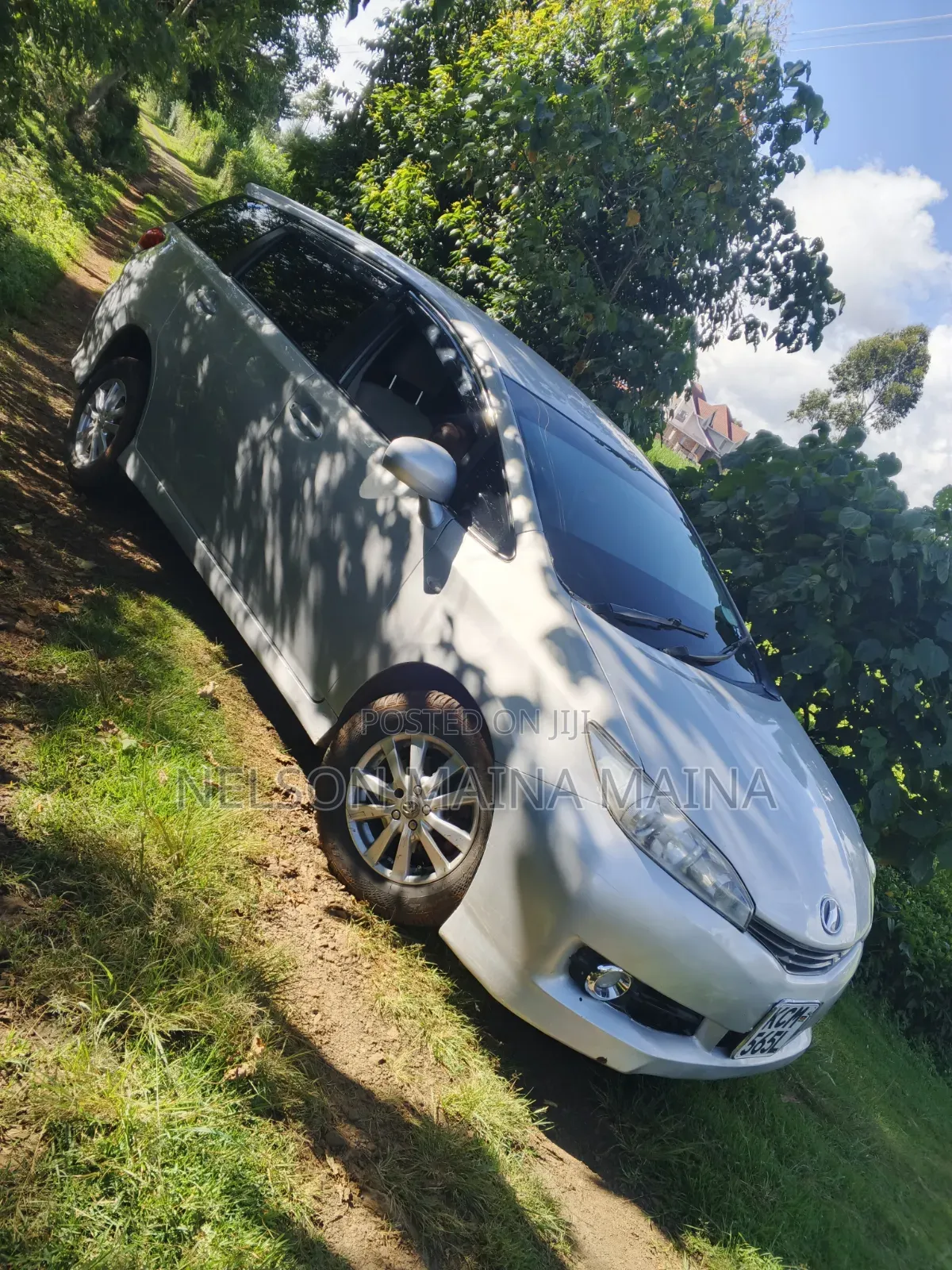 Toyota Wish 2011 Silver