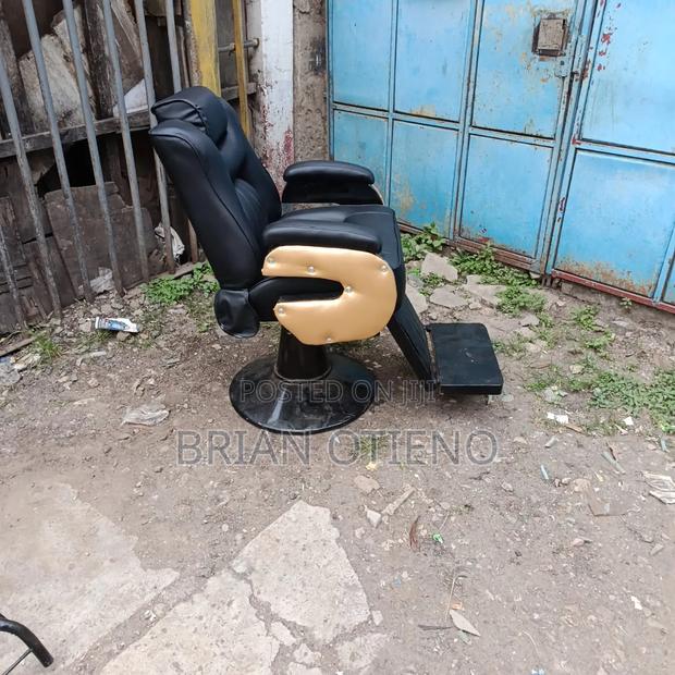 Black/Gold Leather Barber Chairs