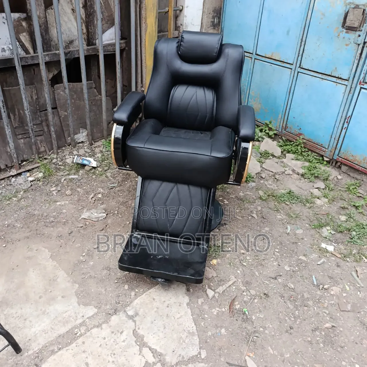 Black Barber Seats With Reclining Machine
