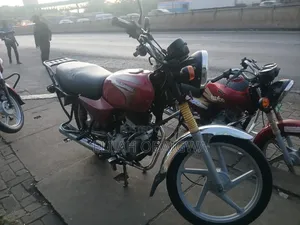 Bajaj Boxer 100 2023 Red