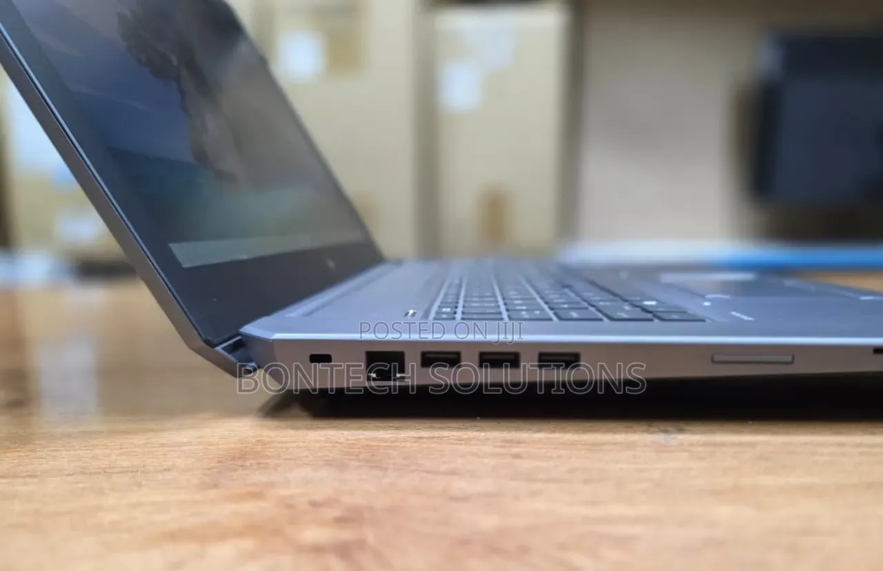 Laptop HP ZBook 17 G6 32GB Intel Core i7 SSD 512GB