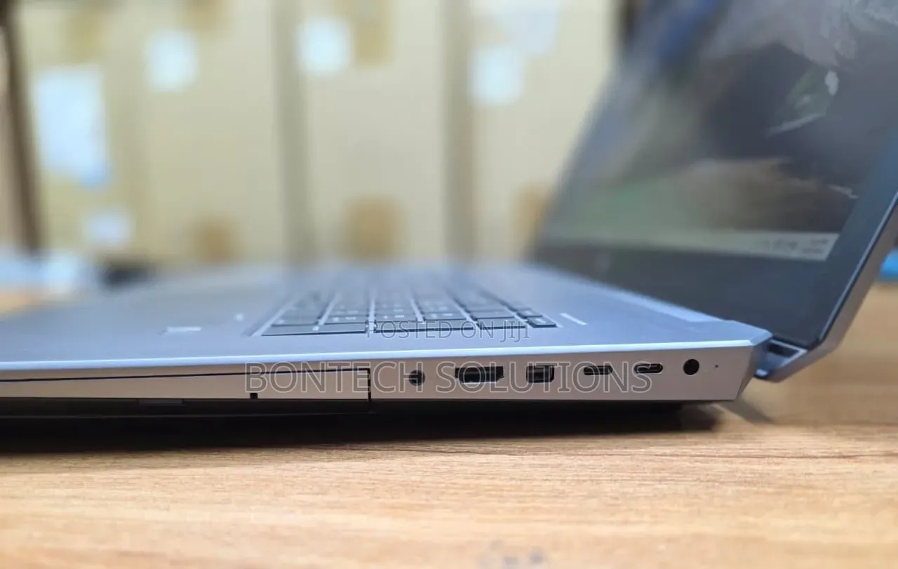 Laptop HP ZBook 17 G6 32GB Intel Core i7 SSD 512GB