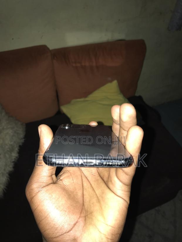Apple iPhone X 64 GB Black - thumbnail 4