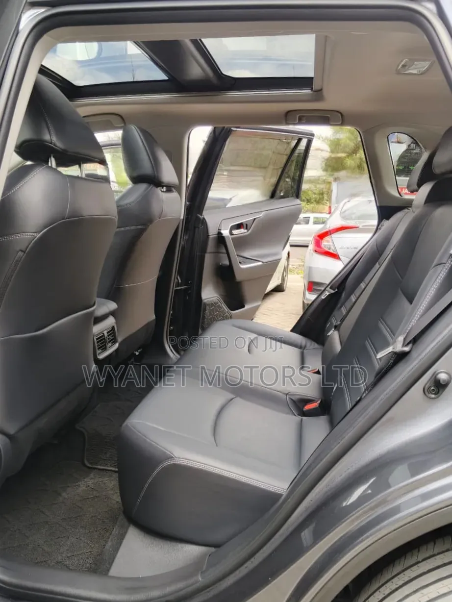 Toyota RAV4 Limited AWD 2020 Gray