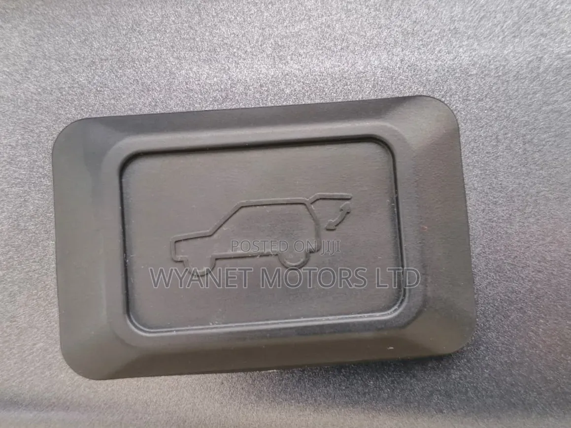 Toyota RAV4 Limited AWD 2020 Gray