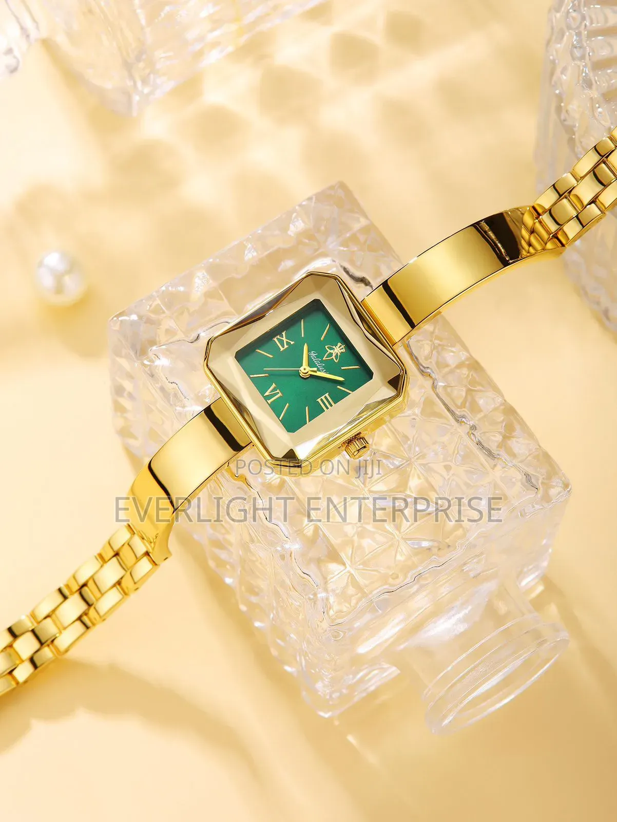 New Ladies Watch 1042
