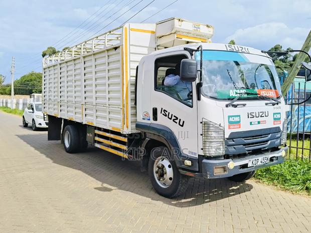 Isuzu FRR Slayqueen Openbody - thumbnail 4