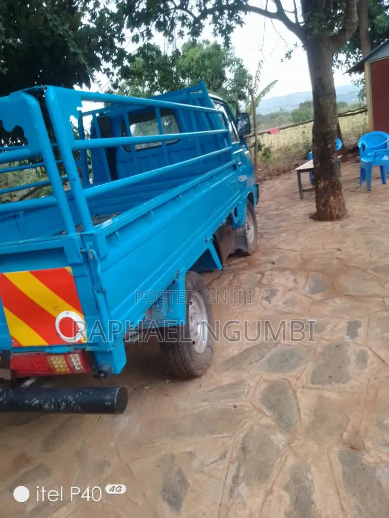 Kia K3000 2001 Blue