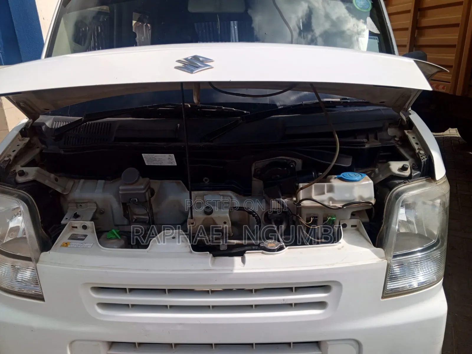 Suzuki Every 2014 White