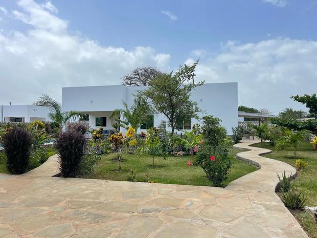 Furnished 4bdrm Villa in Galu On 1/4 Acre, Diani for sale