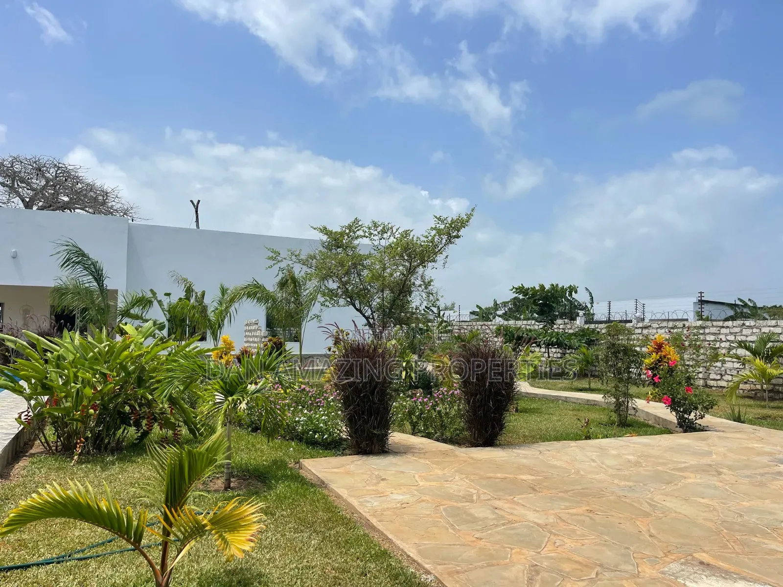 Furnished 4bdrm Villa in Galu On 1/4 Acre, Diani for sale
