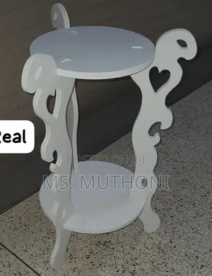 *3 Legged 2 Layer White Flower Vase Holder