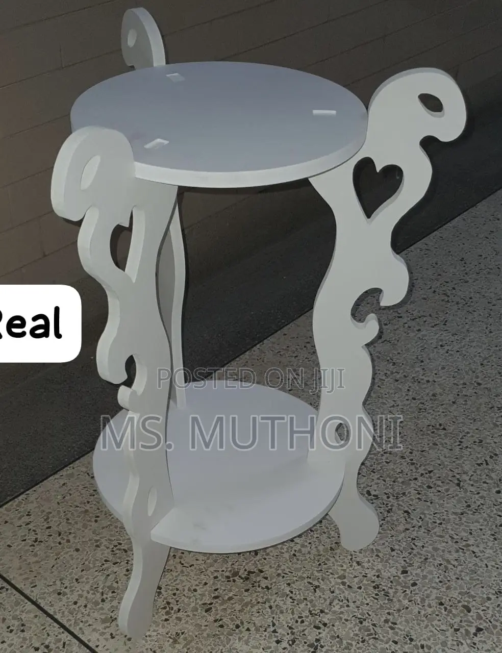 *3 Legged 2 Layer White Flower Vase Holder