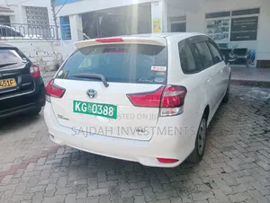 Toyota Corolla Fielder 1.5 Petrol FWD 2019 White