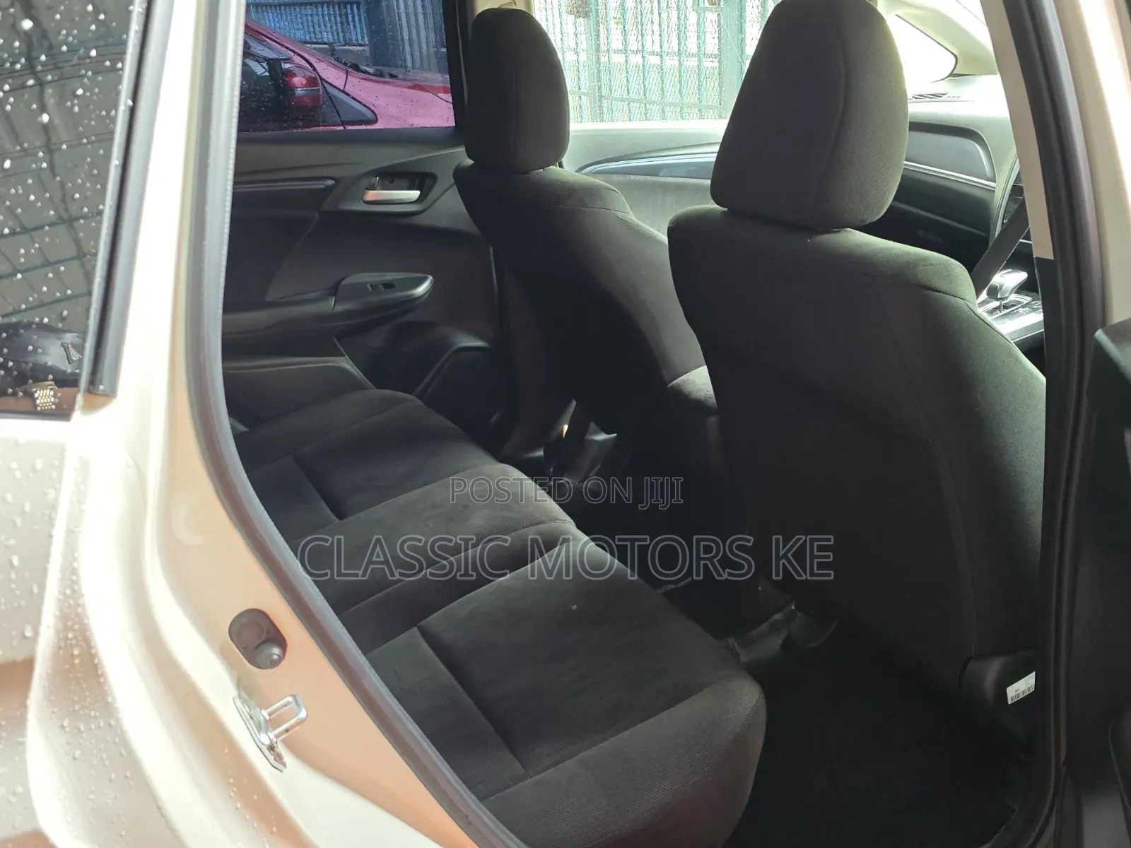 Honda Shuttle 1.5 Hybrid 2WD 2019 Pearl