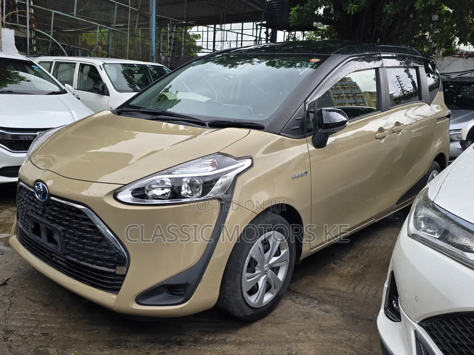 Toyota Sienta 1.5 FWD (6-seater) 2019 Beige