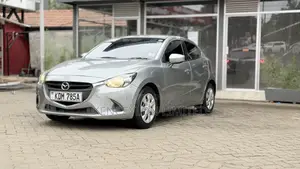 Mazda Demio 2016 Silver