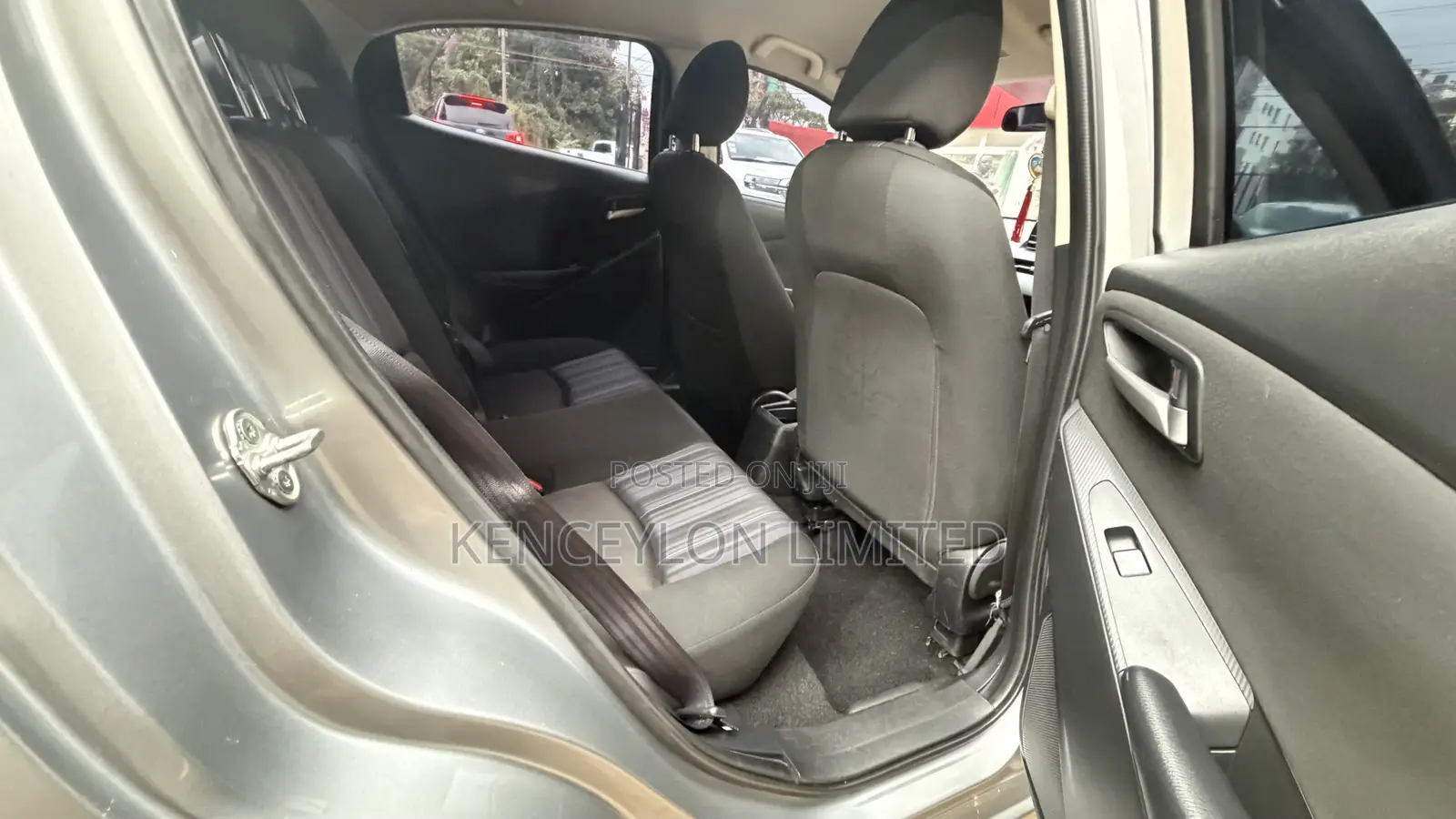 Mazda Demio 2016 Silver
