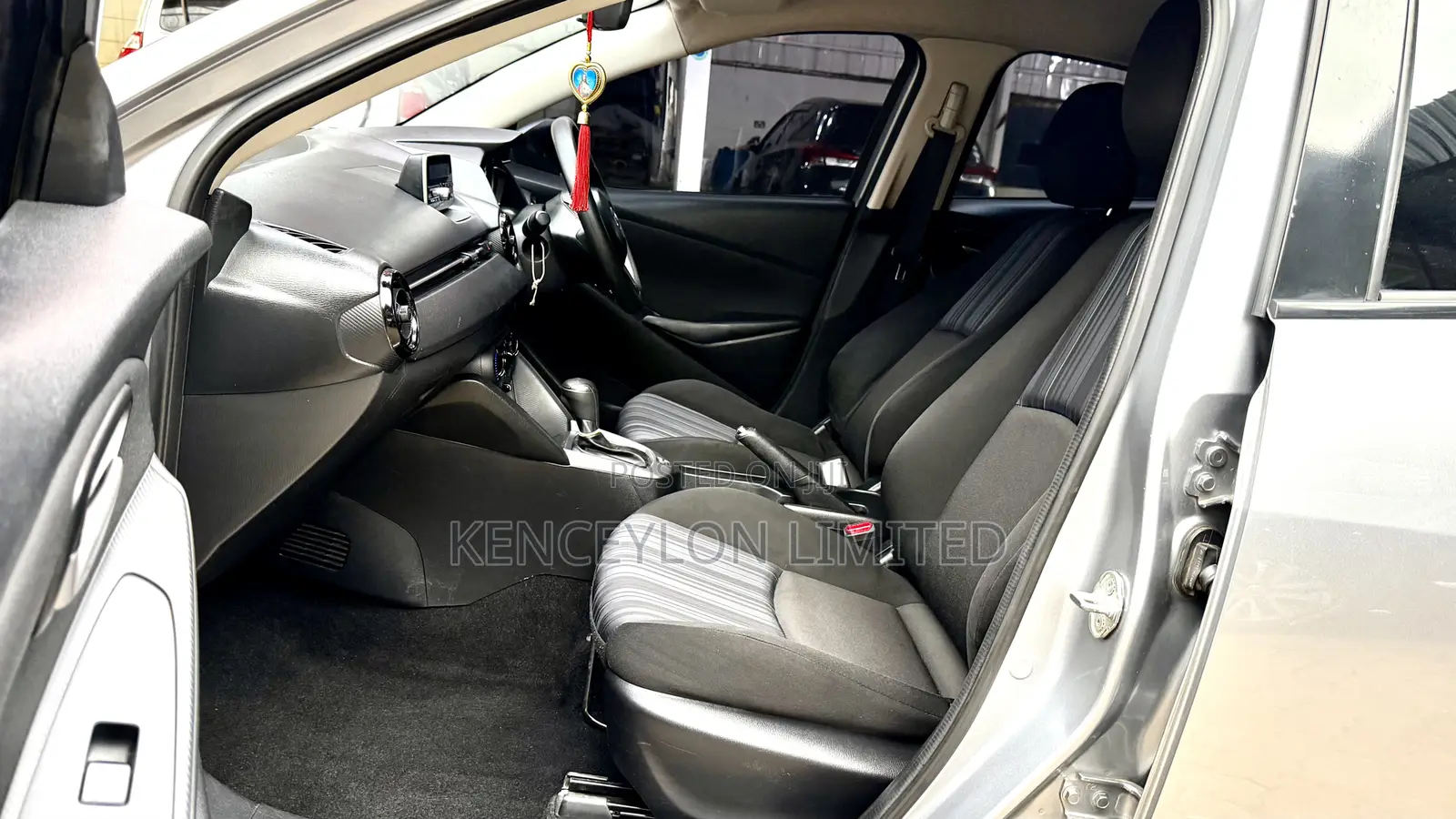 Mazda Demio 2016 Silver