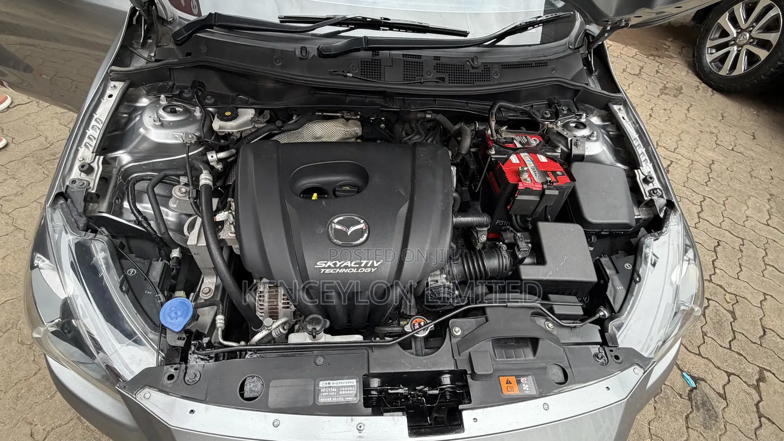 Mazda Demio 2016 Silver