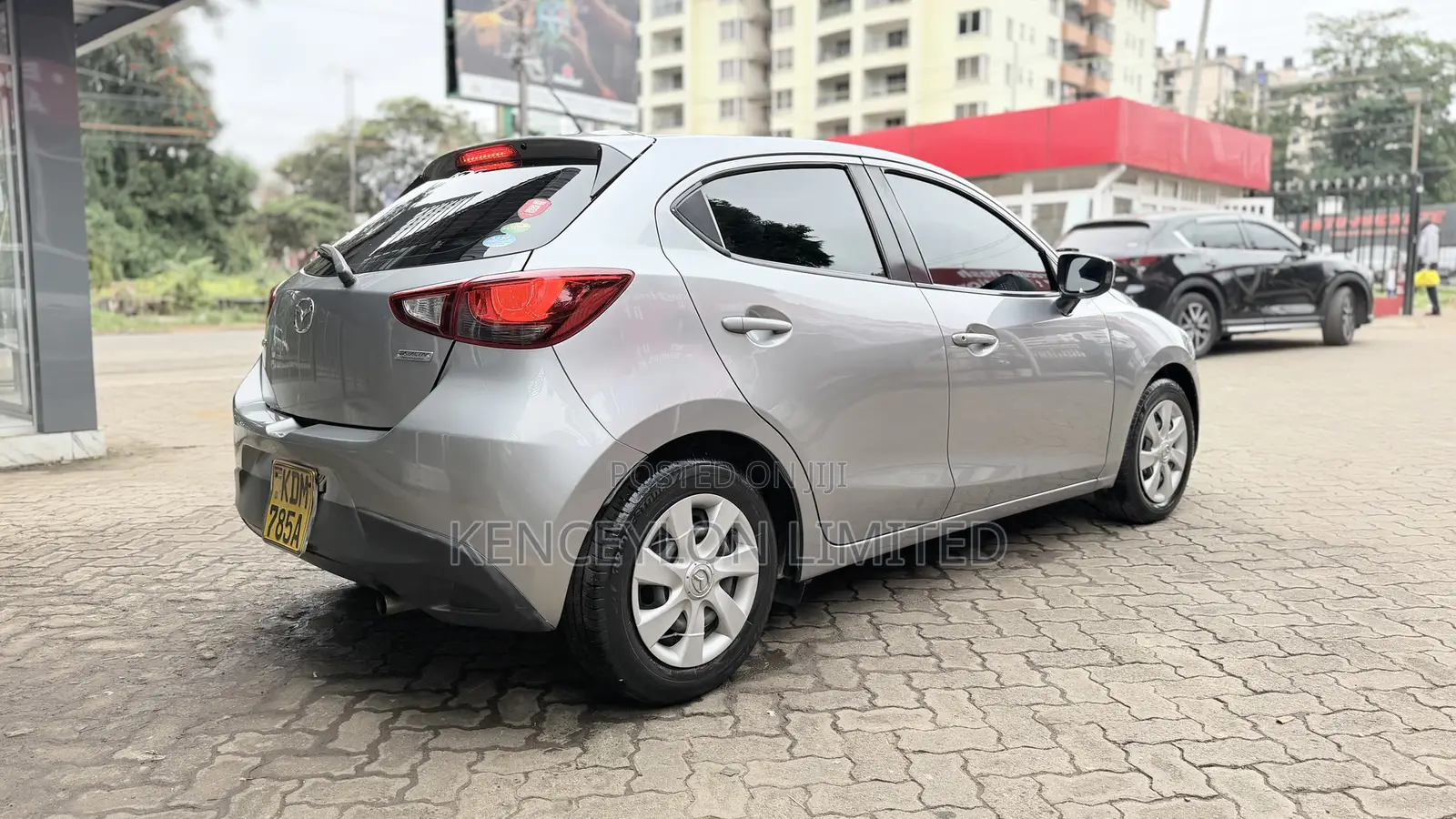 Mazda Demio 2016 Silver