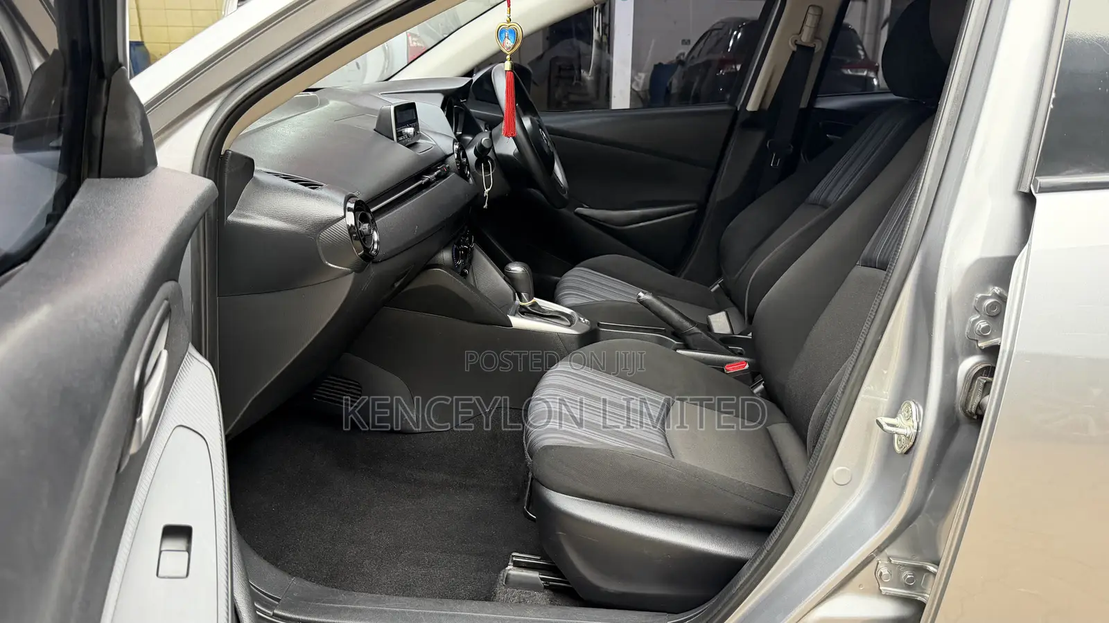 Mazda Demio 2016 Silver
