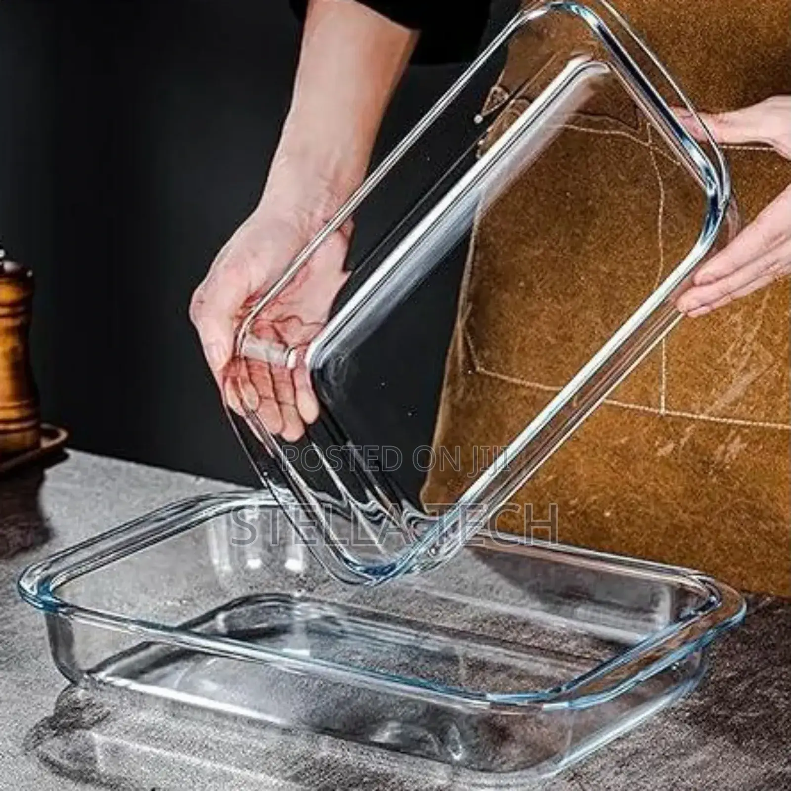 Set of 2 Glass Baking Pans