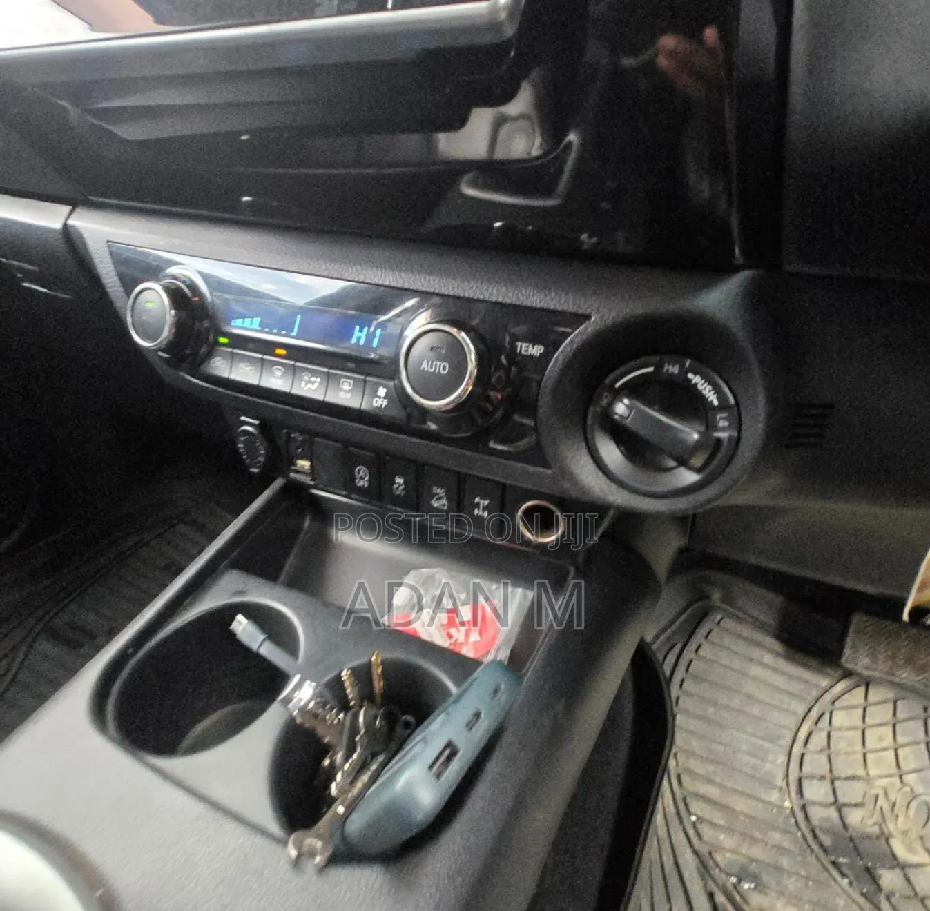 Toyota Hilux 2017 Black
