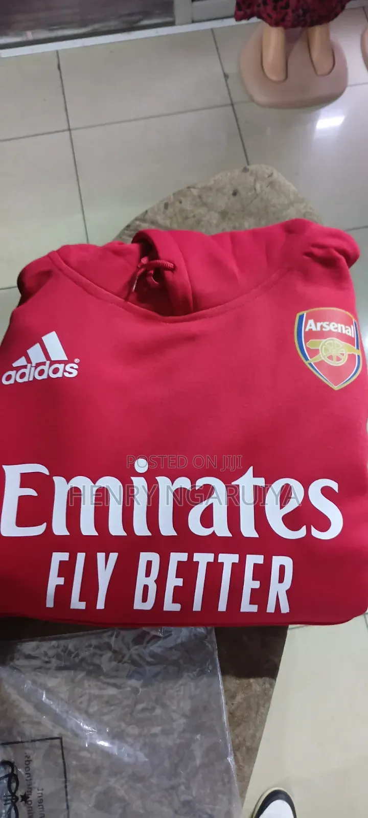 High Quality Plain and Printed Jumpers/Hoodies on Sale