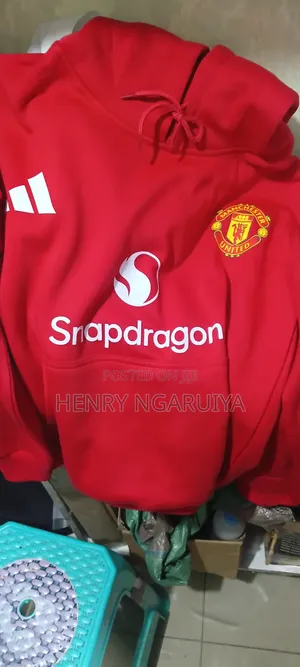 High Quality Plain and Printed Jumpers/Hoodies on Sale