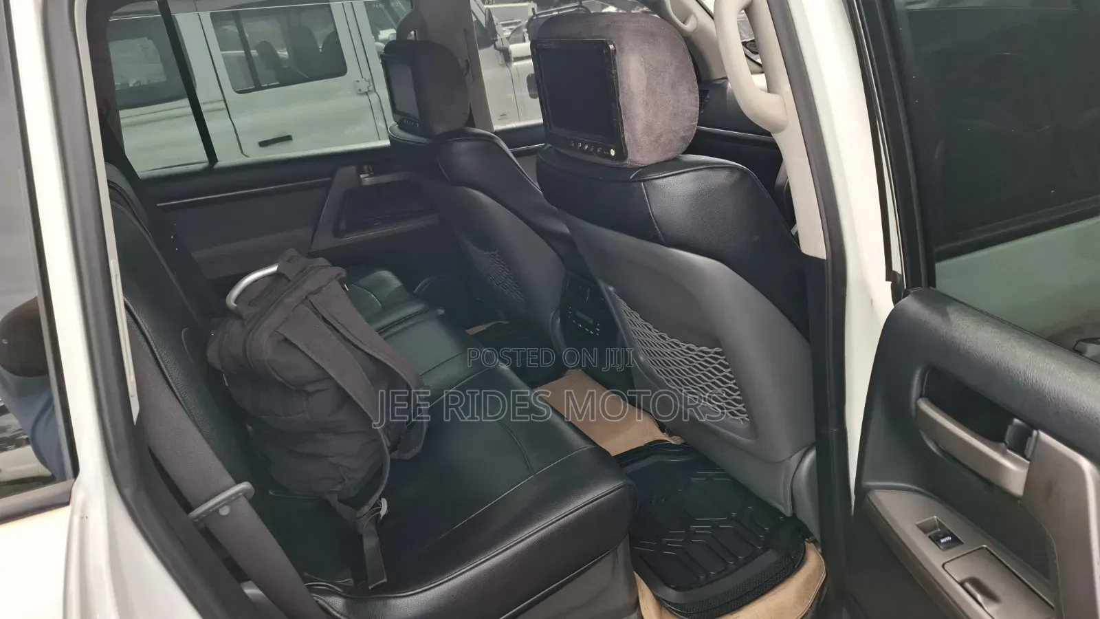 Toyota Land Cruiser 100 4.7 Executive 2008 White