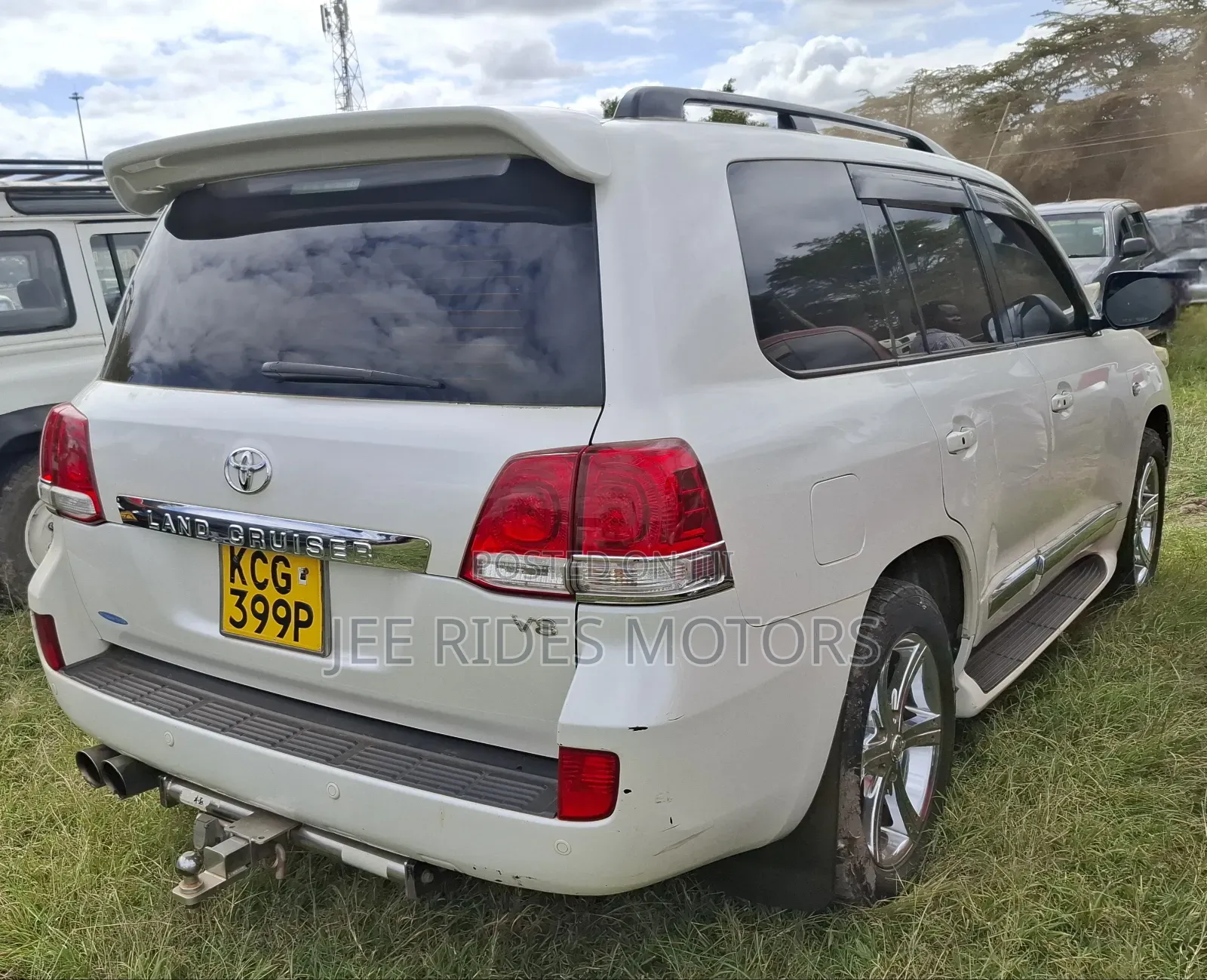 Toyota Land Cruiser 100 4.7 Executive 2008 White